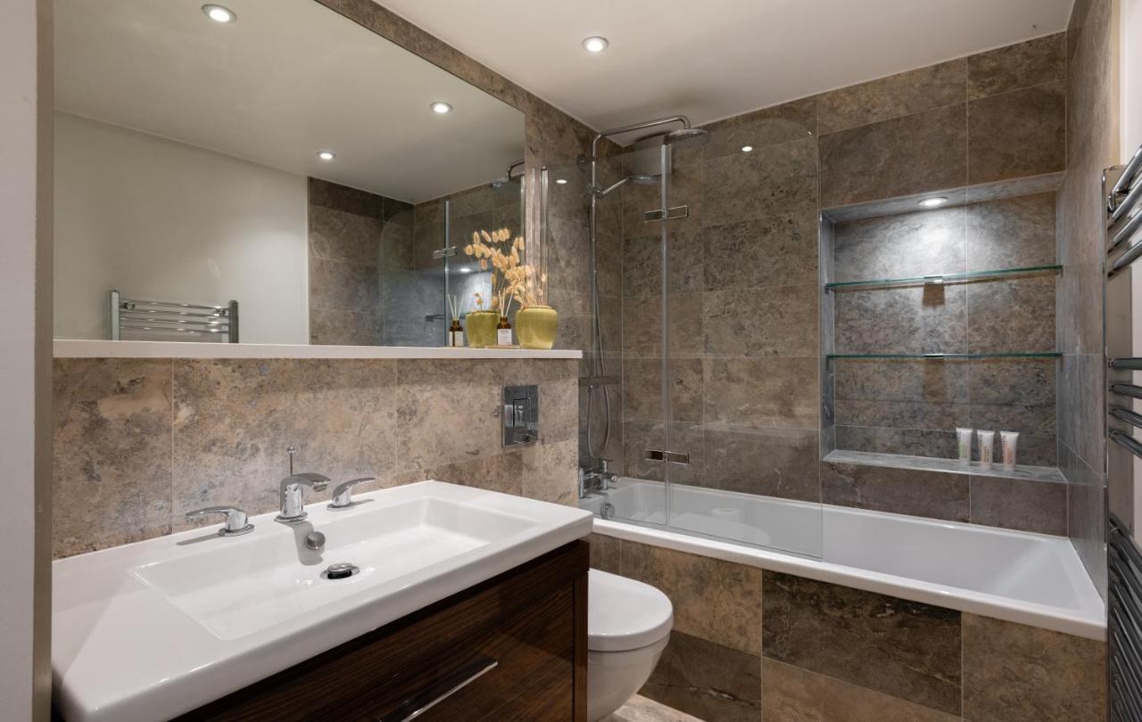 The Heart Of Shepherds Bush - Modern 2bdr With Garden Londres